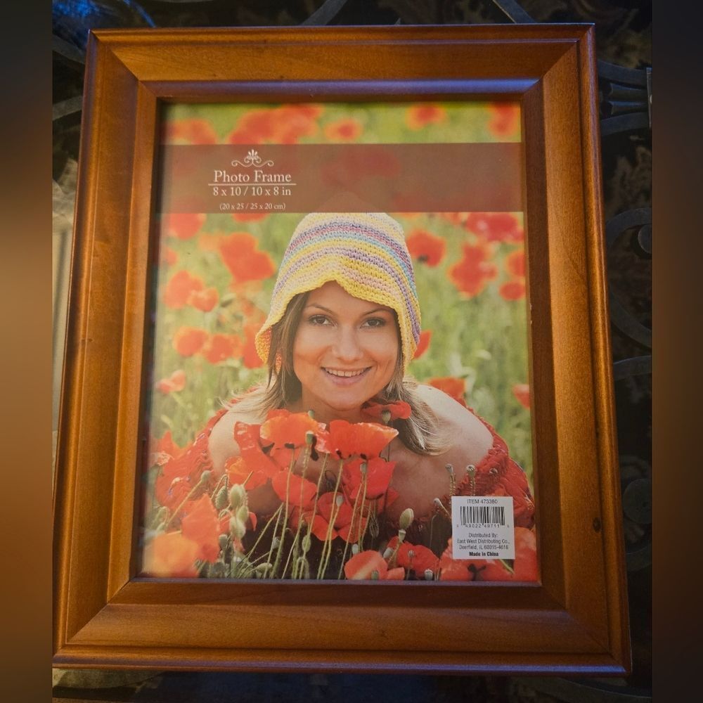 Classic Brown Wooden Photo Frame 10 X 8 NWT
